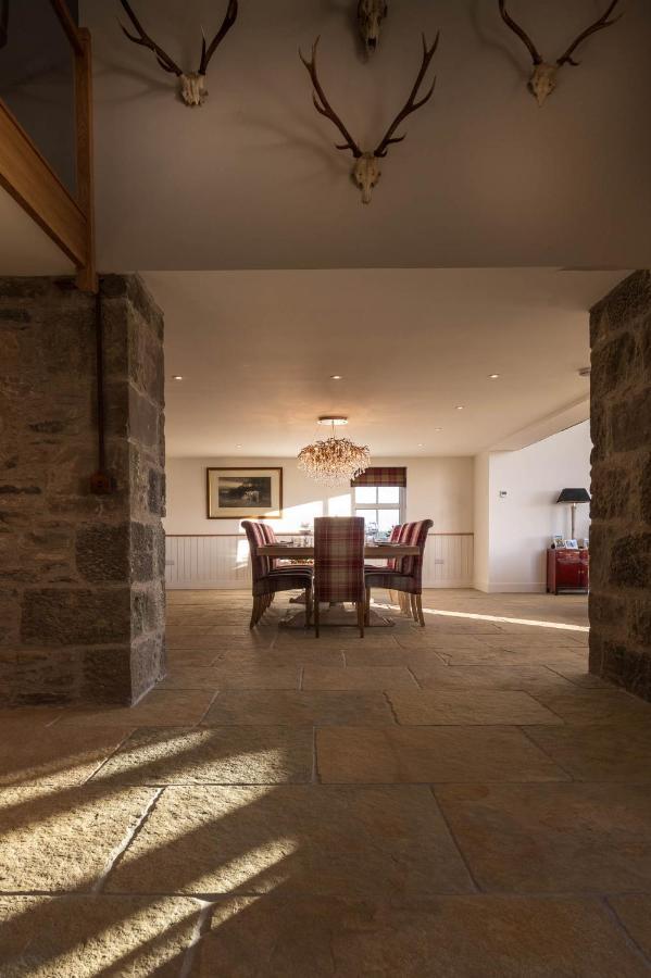 Kipney Farmhouse With Hot Tub Perth Bagian luar foto