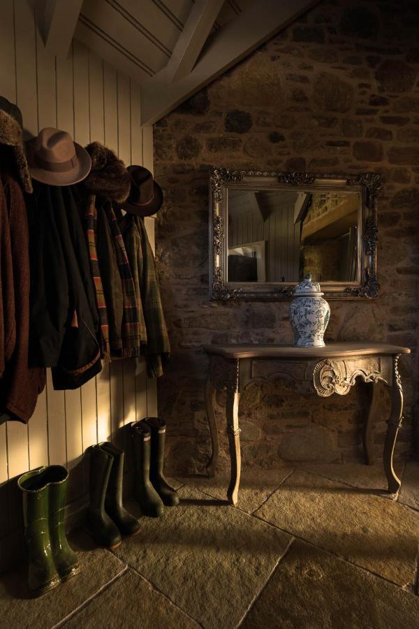 Kipney Farmhouse With Hot Tub Perth Bagian luar foto