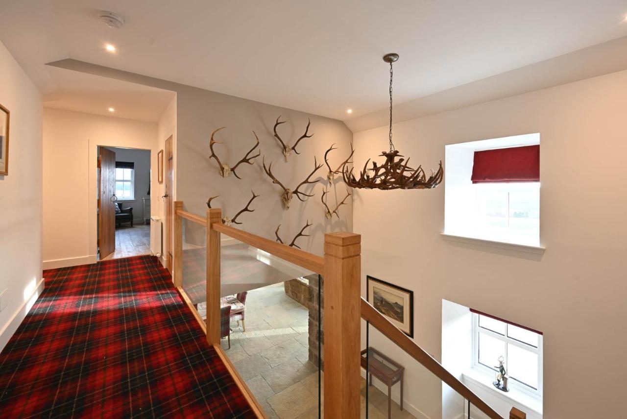 Kipney Farmhouse With Hot Tub Perth Bagian luar foto